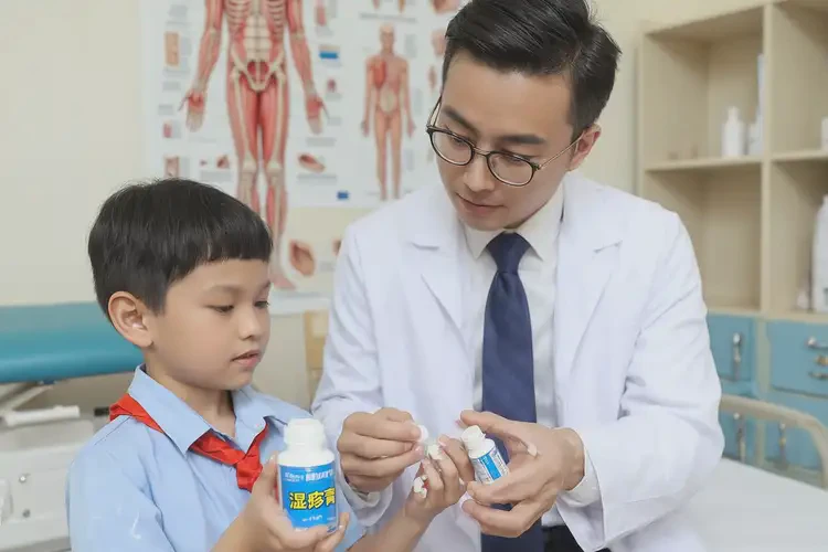 小学生肛周起湿疹能够彻底治愈吗(图4)