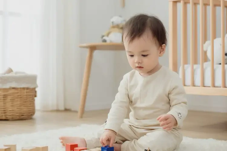 寶寶手臂出現(xiàn)濕疹能靠自己自愈嗎(圖1)