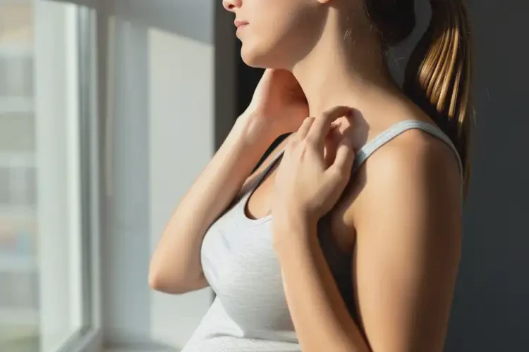 孕婦脖子經(jīng)常起濕疹不管它會自己好嗎(圖2)