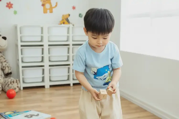 幼兒面部長(zhǎng)濕疹不管它會(huì)自己好嗎(圖1)