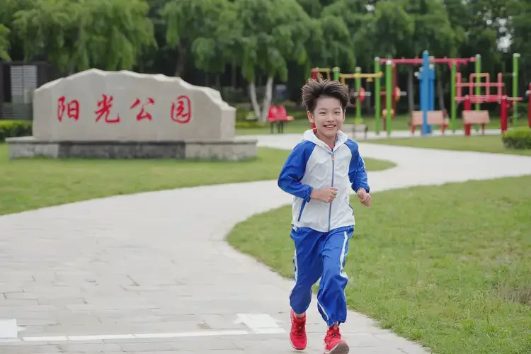 小學(xué)生屁股上長濕疹能靠自己自愈嗎(圖1)