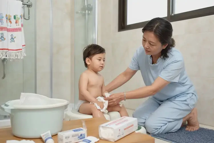 小孩肛周经常起湿疹能够彻底治愈吗(图1)