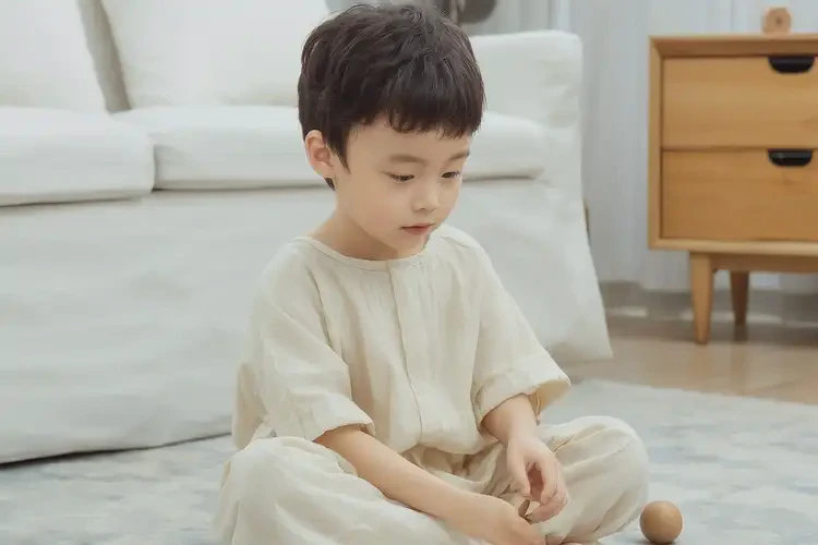 小兒手臂上出現(xiàn)濕疹能靠自己自愈嗎(圖1)