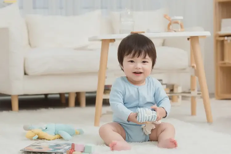 宝宝脖子上容易长湿疹能彻底自愈吗(图1)