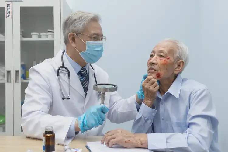 高齡老人臉上長濕疹能徹底自愈嗎(圖3)
