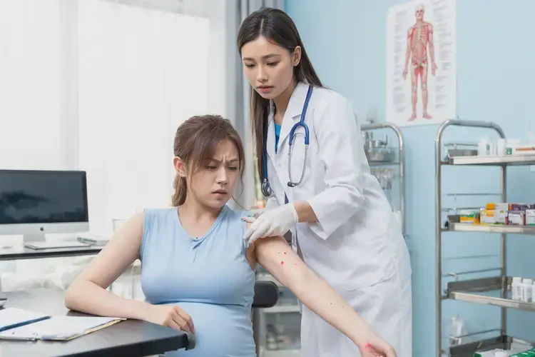 哺乳期媽媽手臂上出濕疹能徹底自愈嗎(圖2)