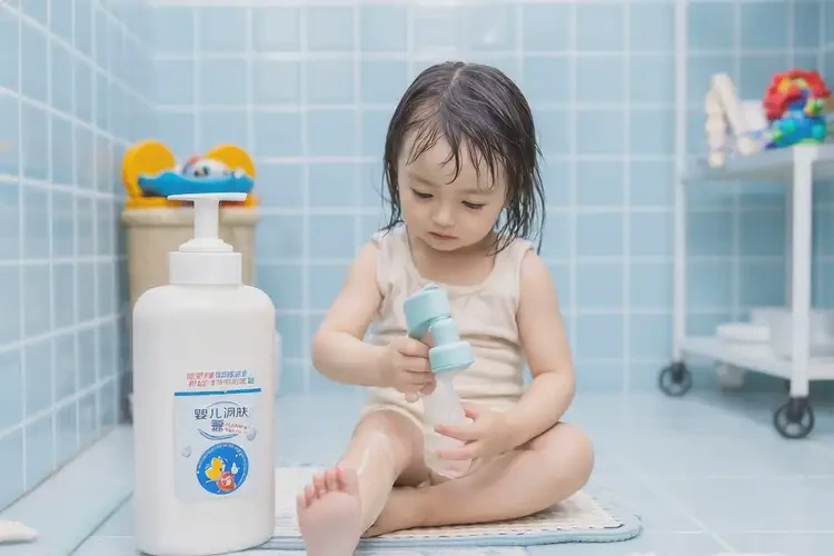 少兒身上經(jīng)常起濕疹可以徹底自愈嗎(圖4)