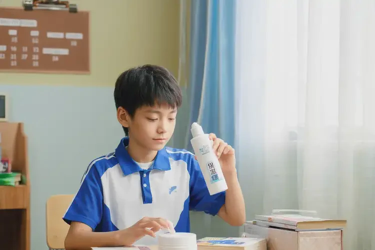 中學(xué)生腳上有濕疹不管它會(huì)自己痊愈嗎(圖2)