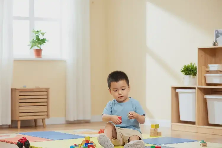 孩子身上長(zhǎng)濕疹不管它會(huì)自己痊愈嗎(圖2)