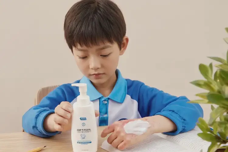 小學(xué)生手上長濕疹能徹底自愈嗎(圖3)