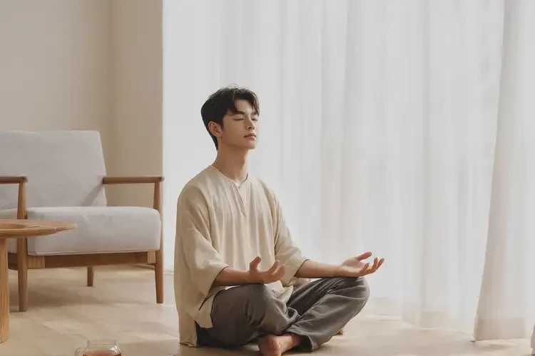 青少年大腿上容易起濕疹不管它會(huì)自己痊愈嗎(圖1)