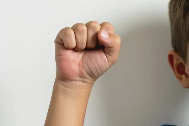 孩子手上出濕疹不管它會自己好嗎(圖1)