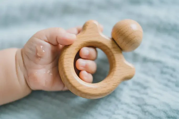 嬰兒手上有濕疹能夠徹底治愈嗎(圖2)