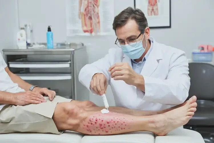 男人小腿經(jīng)常長濕疹不管它會自己自愈嗎(圖3)