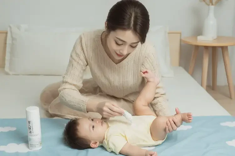 嬰兒大腿容易長濕疹能徹底自愈嗎(圖3)