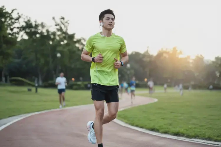 男人全身出現(xiàn)濕疹能不能徹底自愈(圖1)