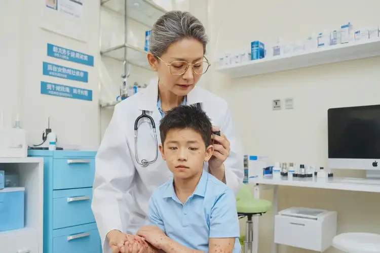 小孩脸上经常长湿疹能靠自己自愈吗(图2)