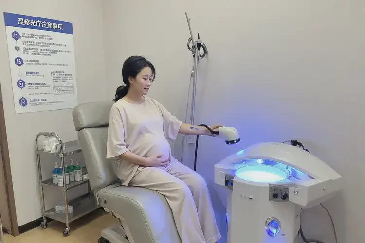 孕婦脖子上長(zhǎng)濕疹能靠自己自愈嗎(圖1)