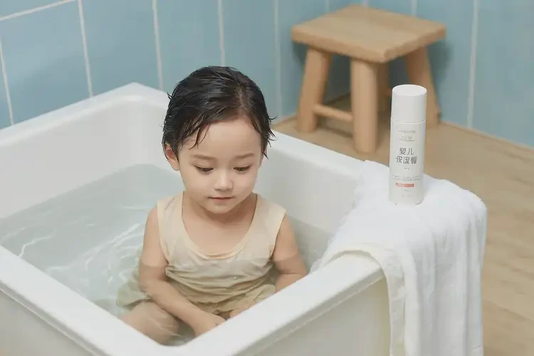 孩子手臂出濕疹可以徹底自愈嗎(圖2)