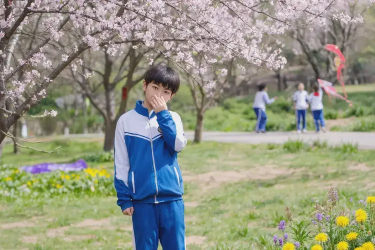 中學(xué)生手上容易起濕疹能徹底自愈嗎(圖1)