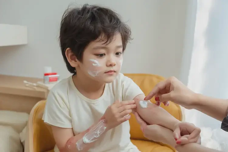 小兒全身起濕疹不管它會(huì)自己好嗎(圖3)