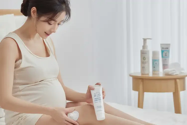 哺乳期媽媽大腿起濕疹不管它會(huì)自己好嗎(圖4)