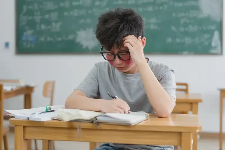 大學(xué)生屁股出現(xiàn)濕疹可以徹底自愈嗎(圖4)