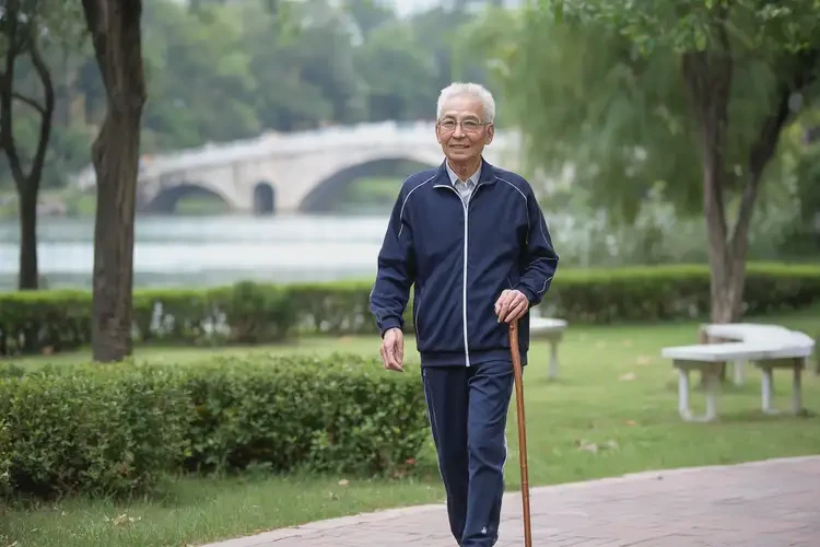 老年人早上血糖12(图1)