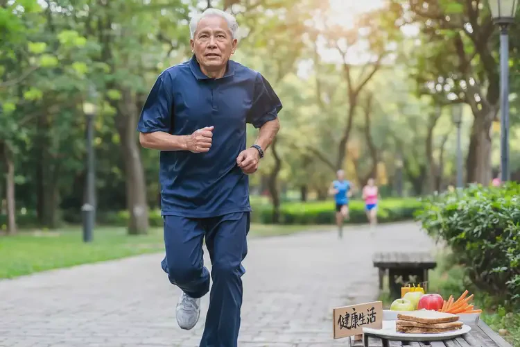 老年人早餐血糖25(圖1)