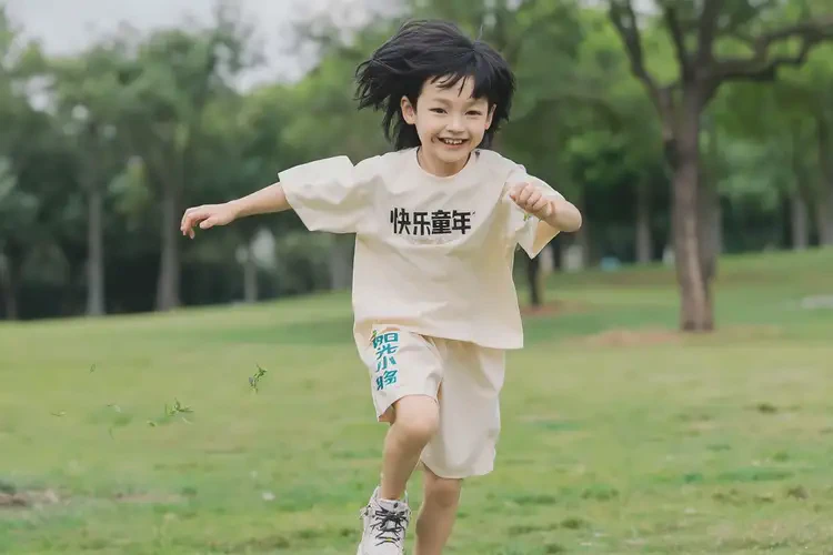 小兒大腿容易起濕疹能夠徹底治愈嗎(圖2)