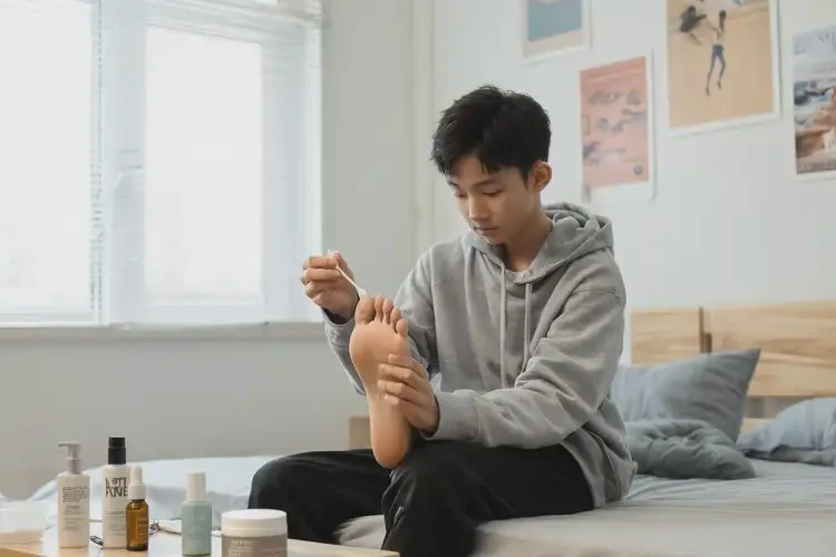 大學(xué)生腳上有濕疹能徹底自愈嗎(圖2)