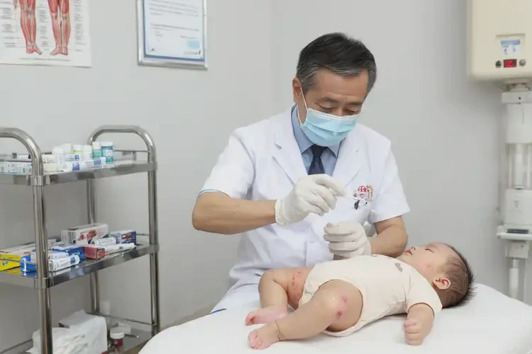 寶寶大腿起濕疹不管它會自己痊愈嗎(圖3)