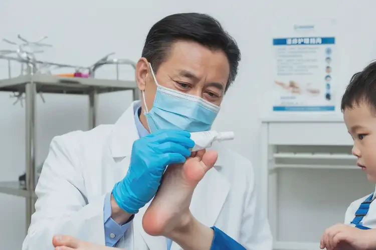 孩子腳上有濕疹能夠徹底治愈嗎(圖3)