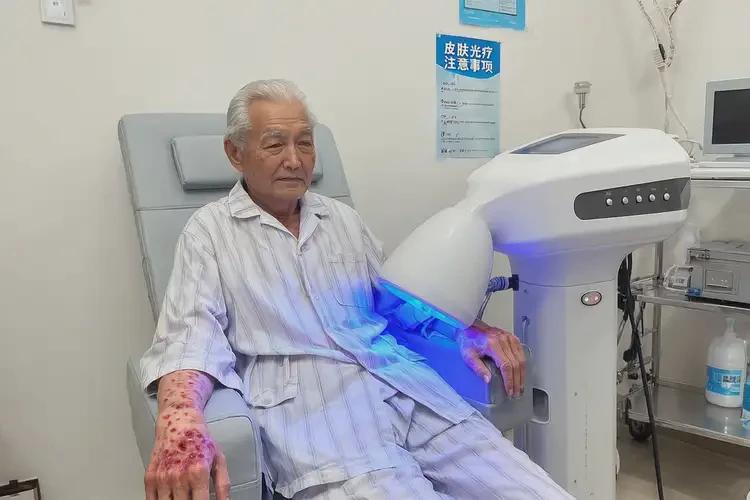 老年人手臂偶爾起濕疹不管它會自己好嗎(圖1)