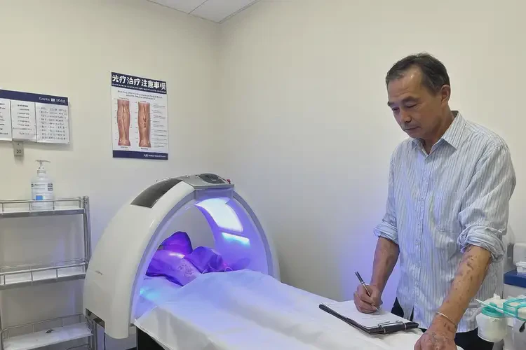 男性手臂起濕疹不管它會(huì)自己痊愈嗎(圖1)