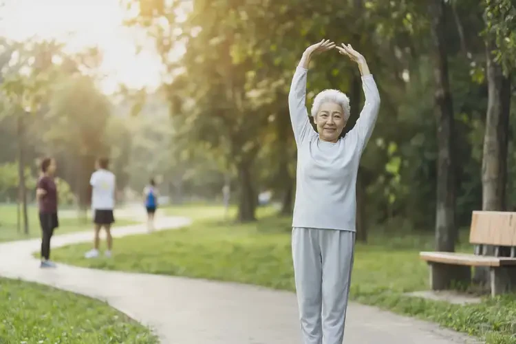高齡老人脖子上容易長濕疹可以徹底自愈嗎(圖1)