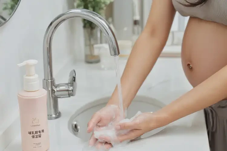 哺乳期妈妈手臂上经常起湿疹不管它会自己自愈吗(图4)