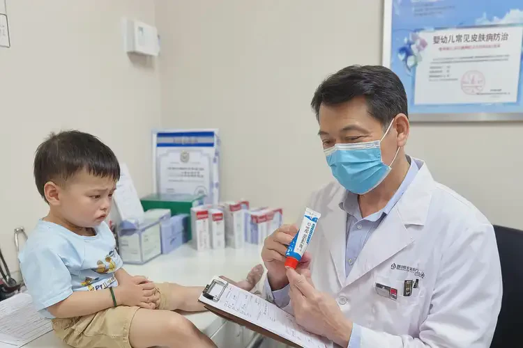 幼兒肛周出現(xiàn)濕疹能靠自己自愈嗎(圖1)