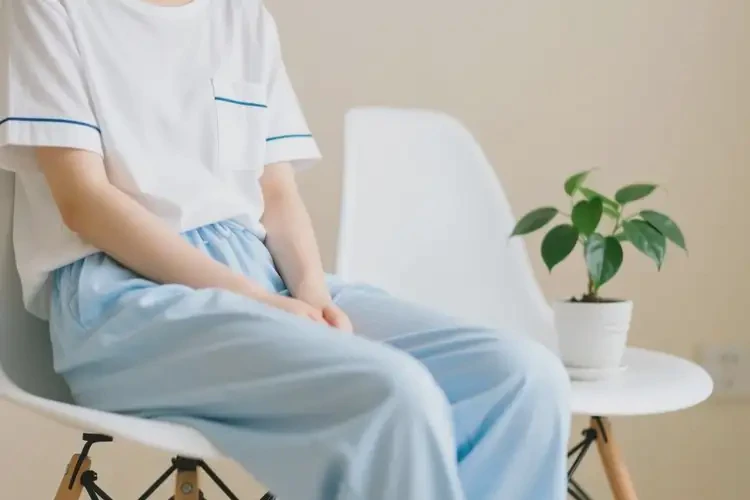 大學(xué)生屁股經(jīng)常長濕疹能夠徹底治愈嗎(圖4)