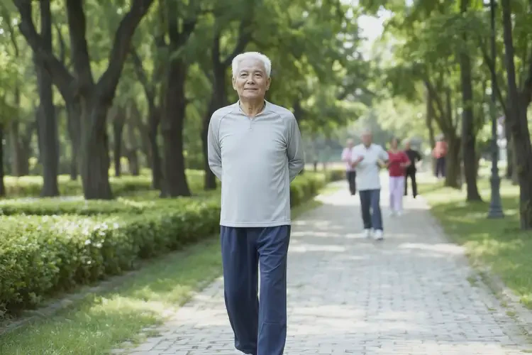 老年人身上容易起濕疹能靠自己自愈嗎(圖2)