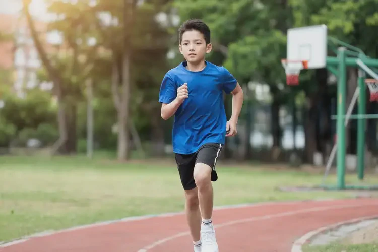 中學生面部經(jīng)常長濕疹不管它會自己好嗎(圖1)