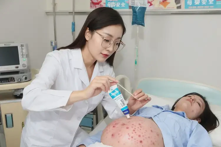 產(chǎn)婦肚子上出濕疹能夠徹底治愈嗎(圖3)