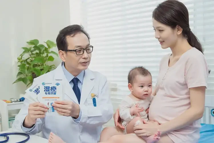 宝宝小腿偶尔起湿疹可不可以彻底自愈(图2)