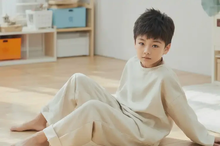 小學(xué)生脖子上經(jīng)常長濕疹可以徹底自愈嗎(圖1)