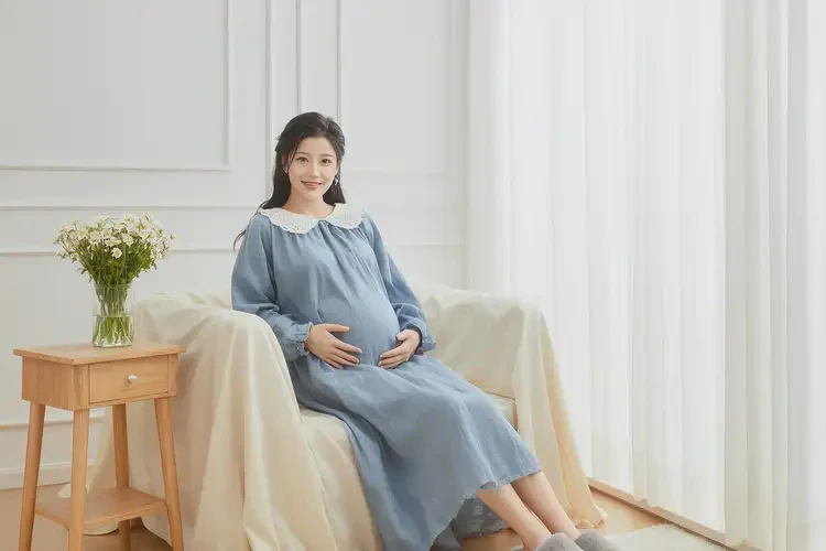 孕婦小腿上經(jīng)常起濕疹可以徹底自愈嗎(圖1)