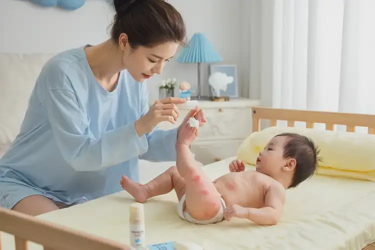 宝宝大腿上长湿疹能够彻底治愈吗(图3)