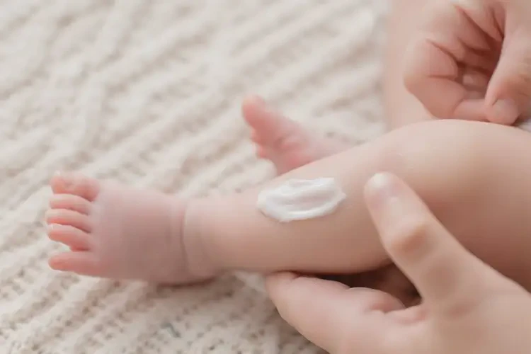 新生兒四肢有濕疹能靠自己自愈嗎(圖2)