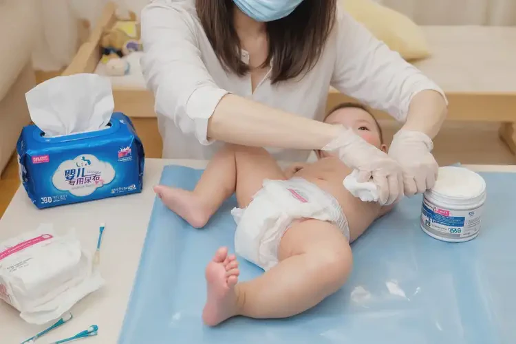 宝宝屁股长湿疹可以彻底自愈吗(图4)