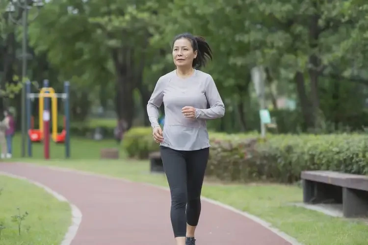 更年期女性中餐血糖11点4是糖尿病吗(图2)