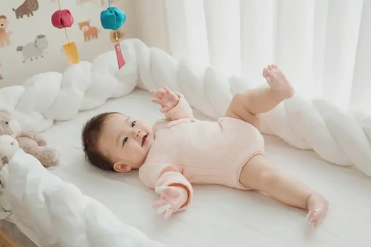 寶寶腳上出現(xiàn)濕疹不管它會自己自愈嗎(圖2)